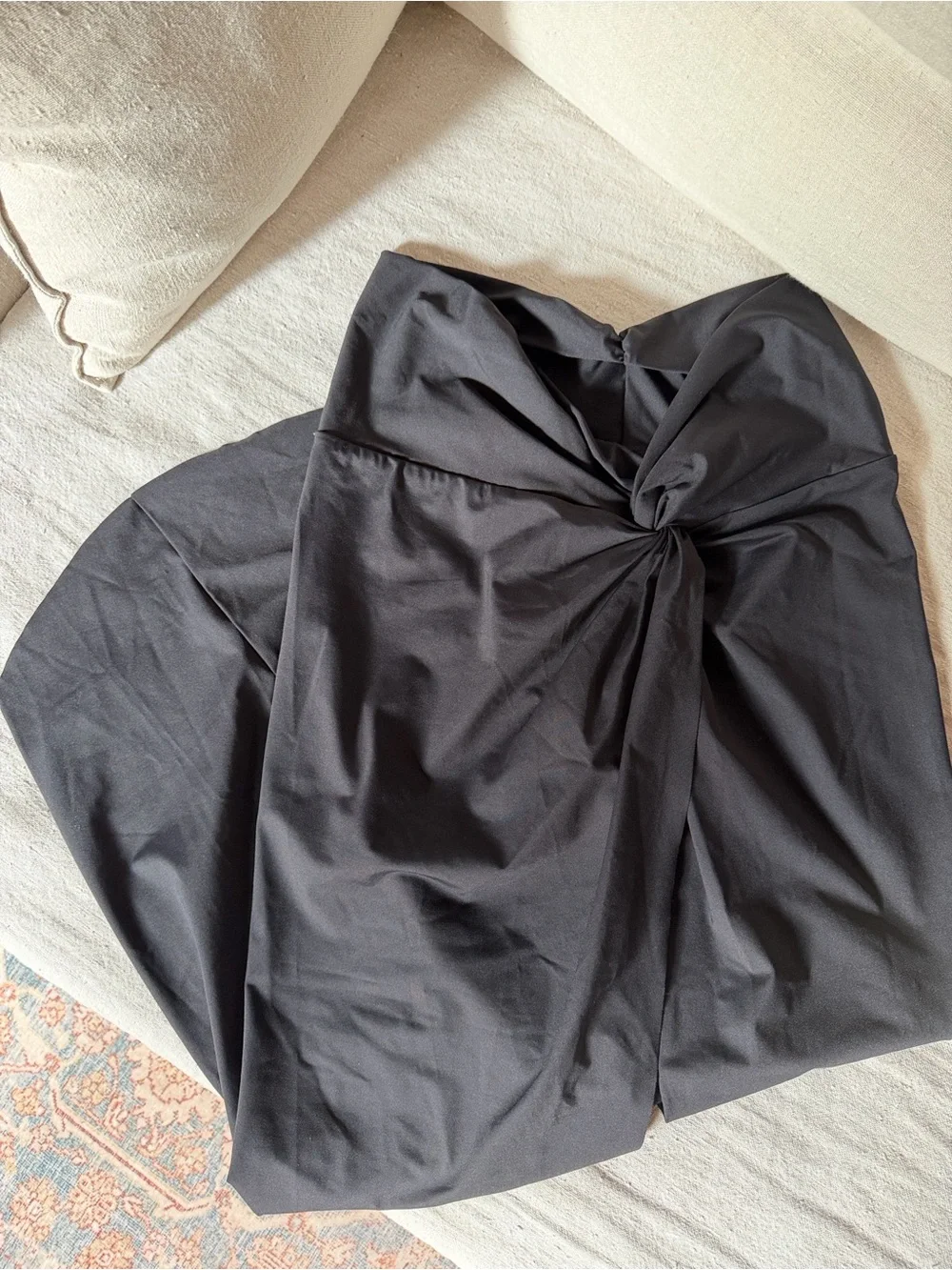 SKIMS Swim Cover-Up - Picture 5 of 6
